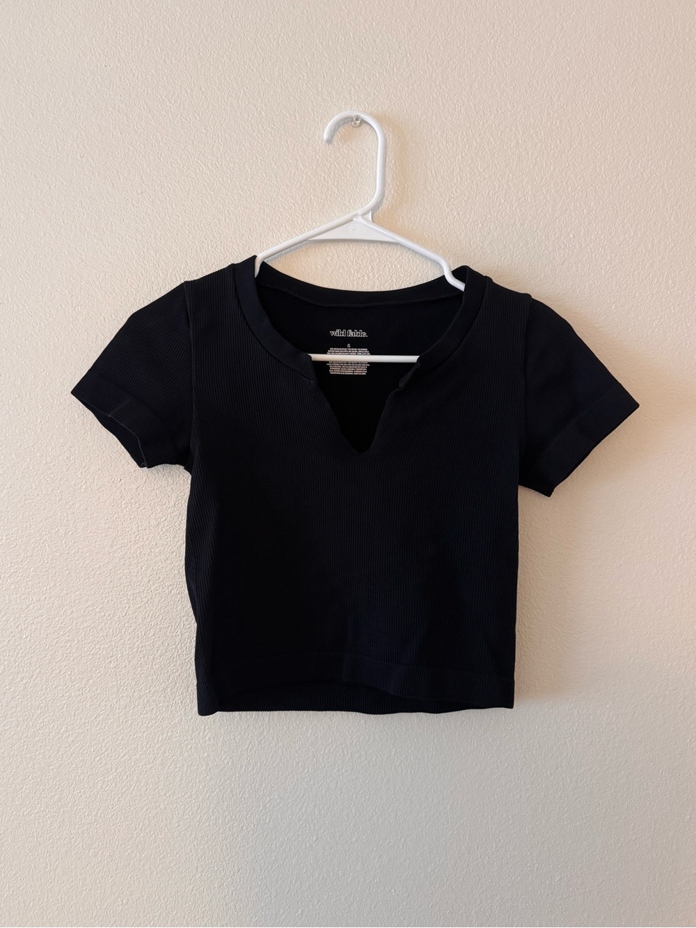 wild fable Black Ribbed V-Notch Crop Tee